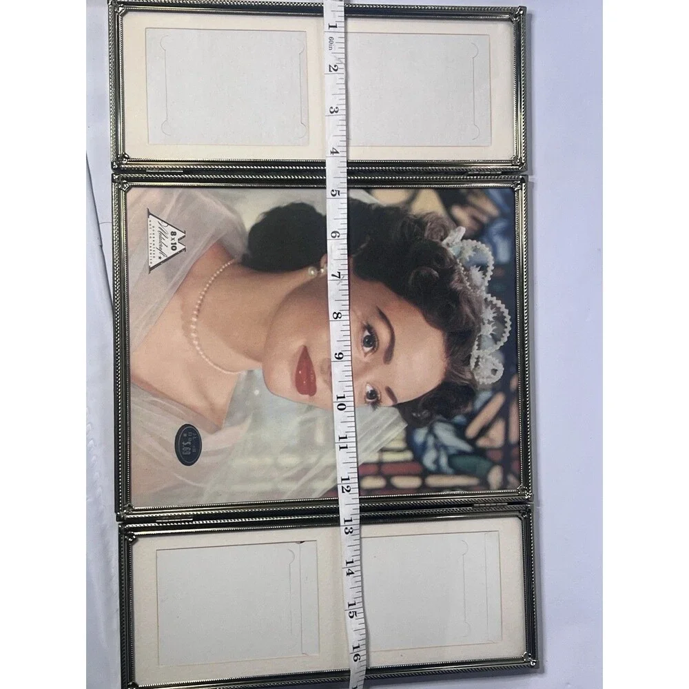 Vintage 1960s TriFold Folding Picture Frame 8x10 Center original stock display